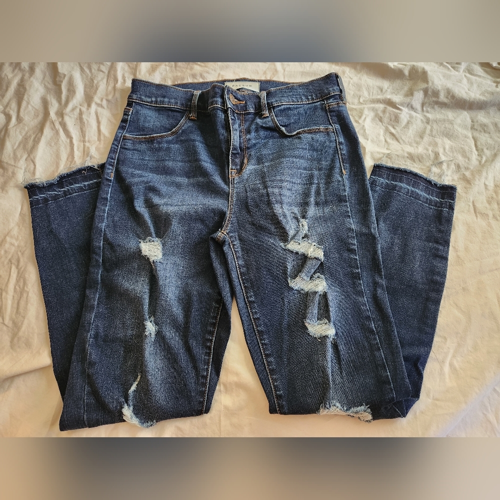 Pacsun Distressed ankle jegging